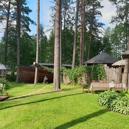 Urpolan Kartano Ky Hotel *